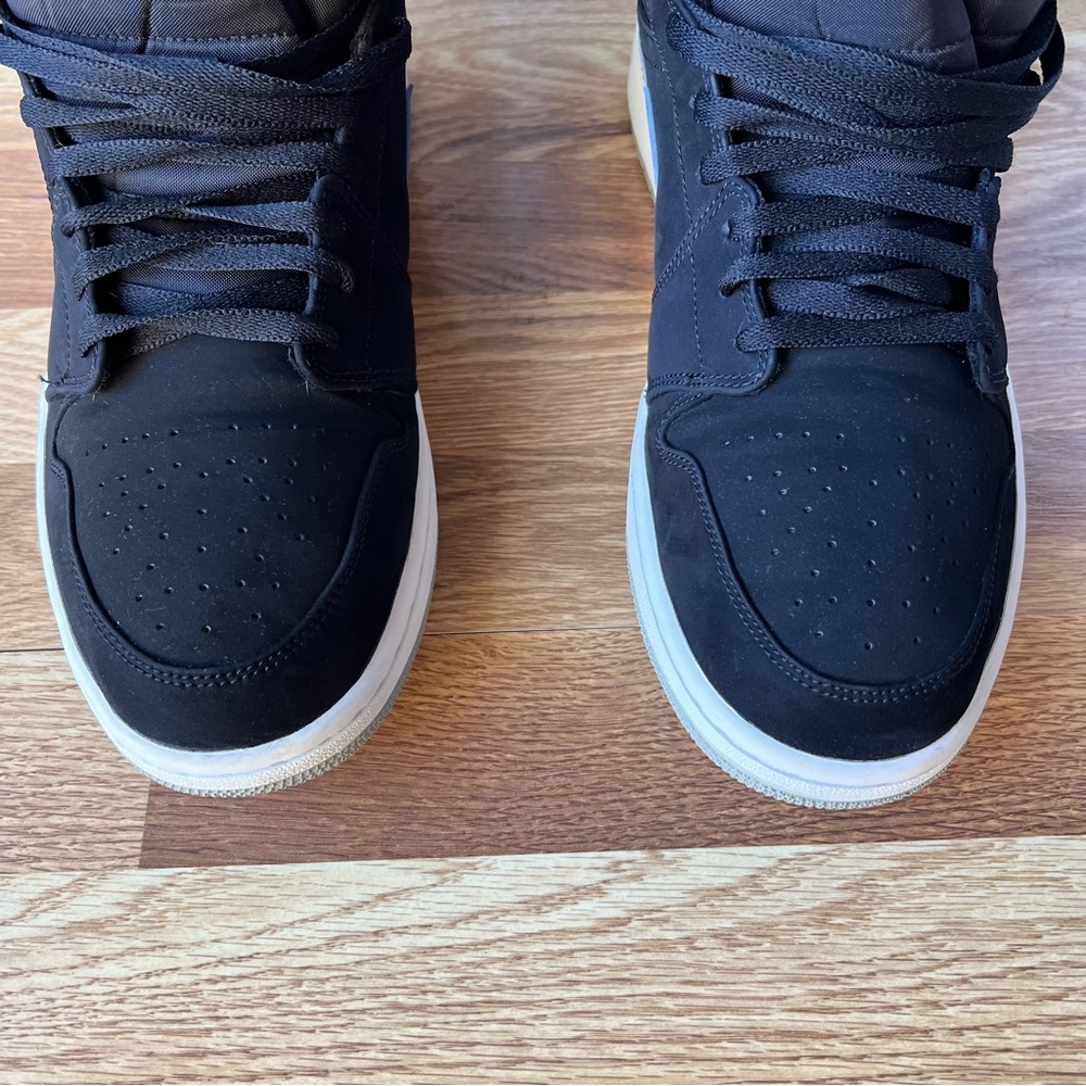 2018 AirJordan 1 mid Multicolor Sneakers 554724-065 - Picture 13 of 14